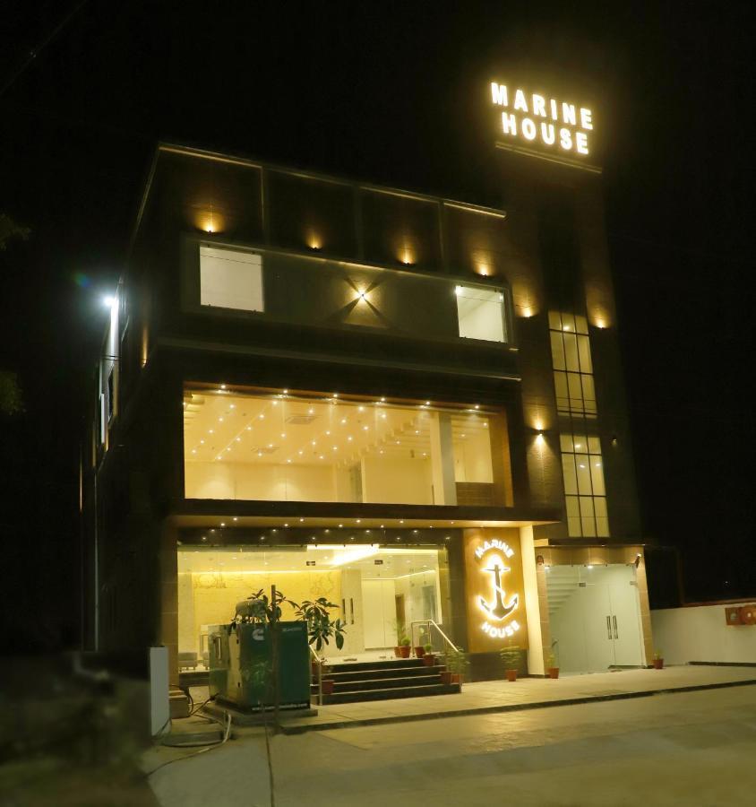Hotel Marine House Агра Екстериор снимка