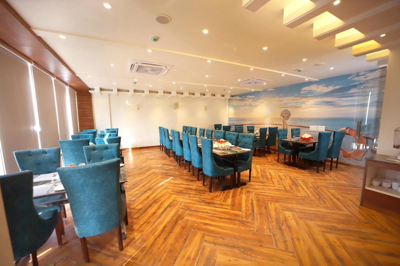 Hotel Marine House Агра Екстериор снимка