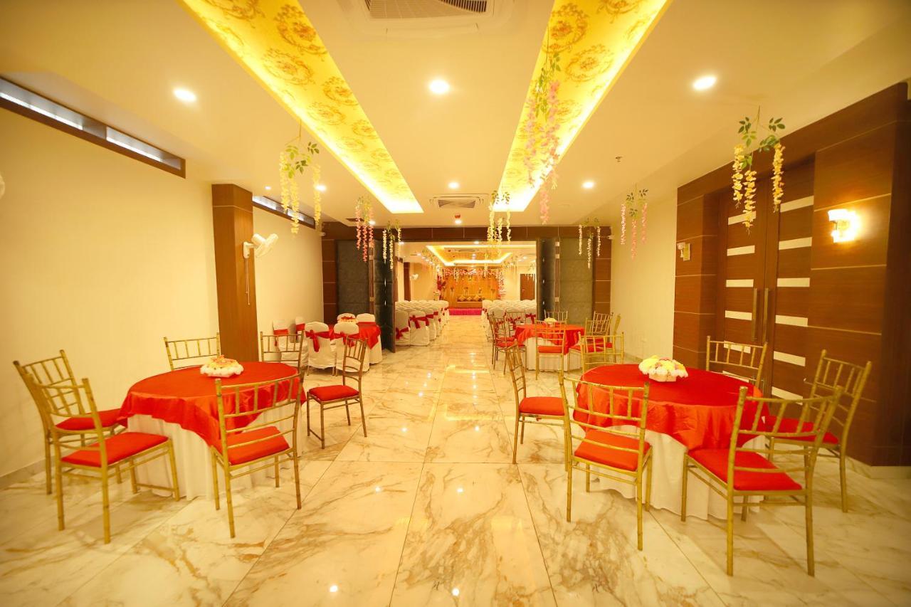 Hotel Marine House Агра Екстериор снимка